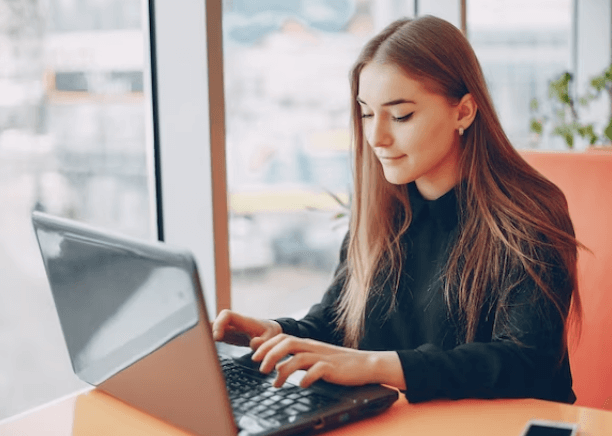 An experienced Spanish translator providing translations by skilled linguists. 